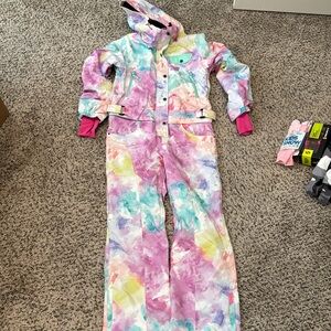 Ladies ski clothes-bundle. 
Ski pants, ski bib, jacket